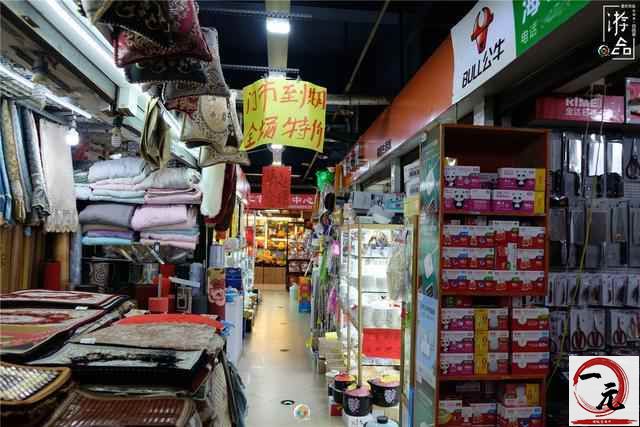 重庆地摊批发市场在哪里「重庆哪个批发市场拿货便宜」