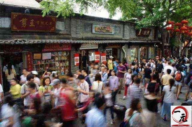 在北京摆地摊赚钱吗「北京哪里可以摆地摊」